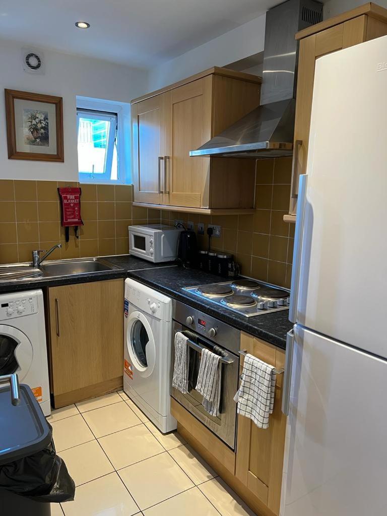 Cosy Private Rooms Near Euston Station, Central Лондон Экстерьер фото